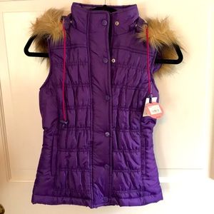 SO Kohl’s brand purple hooded vest BRAND NEW